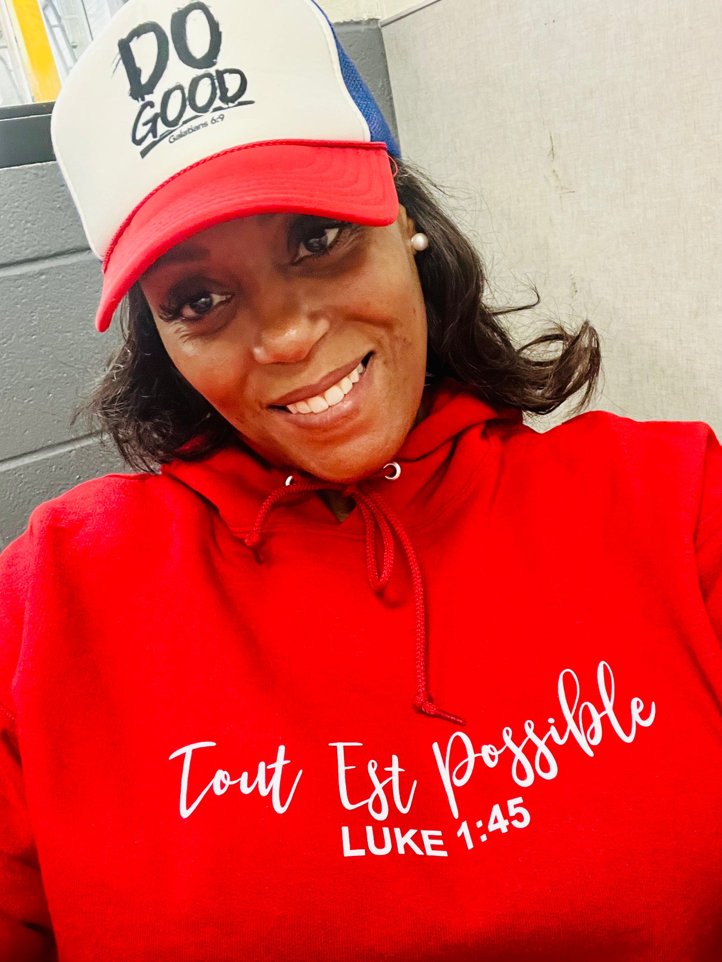 TOUT EST POSSIBLE Hoodie
